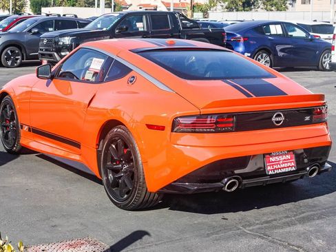 New 2024 Nissan Z Performance w/ Heritage Edition image 9
