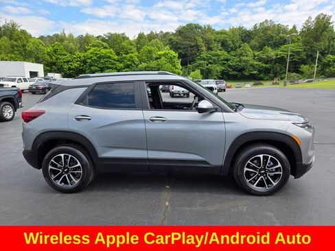 Used 2025 Chevrolet TrailBlazer LT AWD/4WD image 10