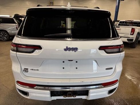 Used 2022 Jeep Grand Cherokee L Overland w/ Luxury Tech Group IV AWD/4WD image 5