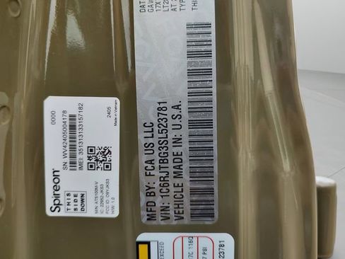 Certified 2025 Jeep Gladiator Rubicon image 35