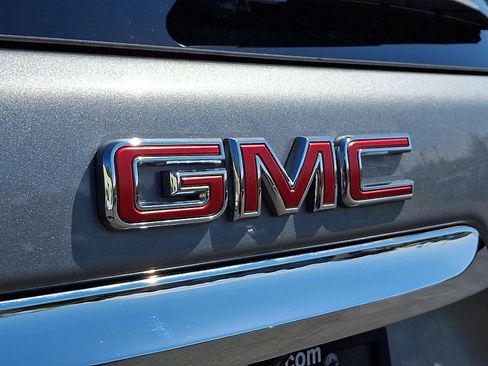 Used 2024 GMC Terrain SLE w/ Driver Convenience Package AWD/4WD image 30