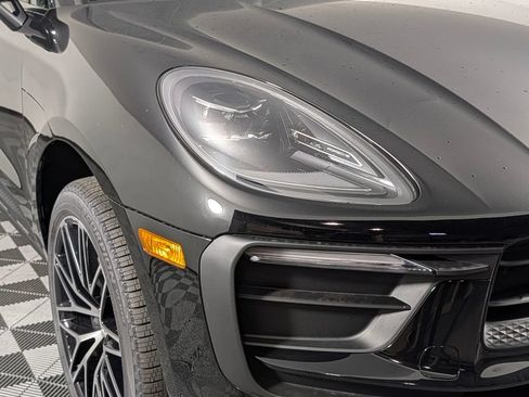 New 2026 Porsche Macan AWD/4WD image 15