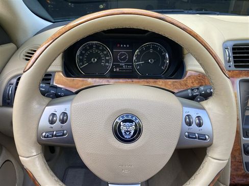 Used 2007 Jaguar XK Convertible RWD image 21