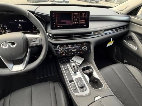 New 2026 INFINITI QX60 Luxe w/ Family Package image 14