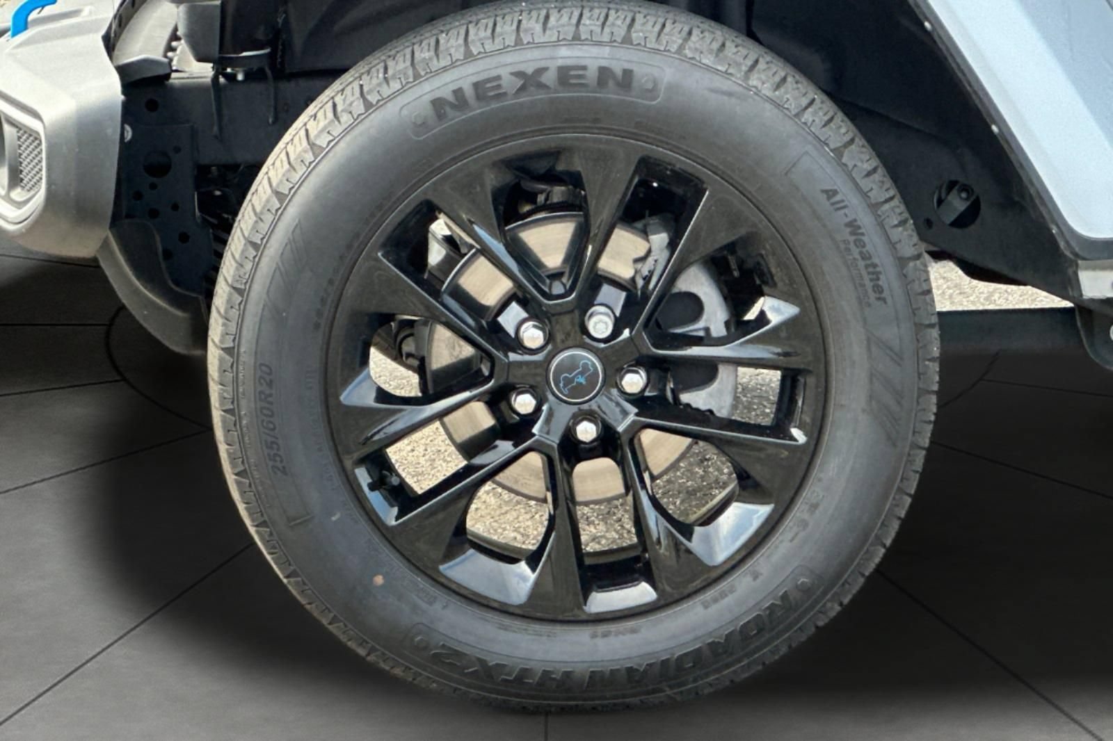 Used 2024 Jeep Wrangler Unlimited Sahara AWD/4WD image 25