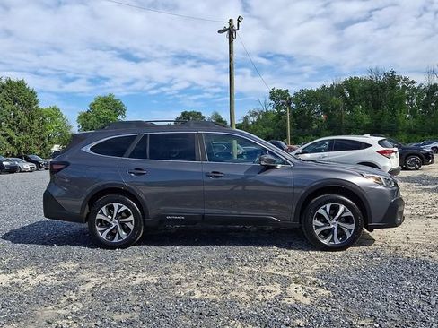Used 2022 Subaru Outback Limited AWD/4WD image 9