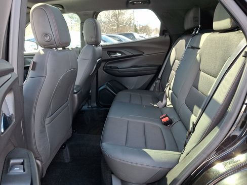 Used 2023 Chevrolet TrailBlazer RS w/ Sun and Liftgate Package image 10