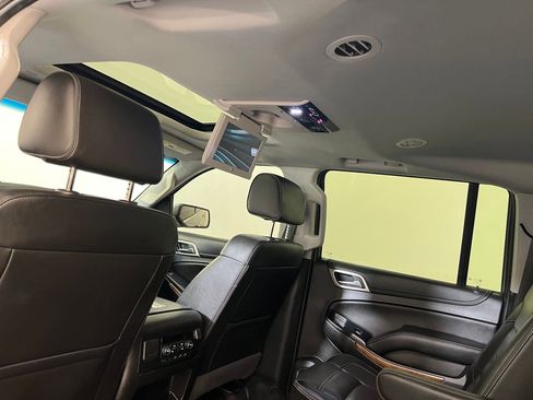 Used 2020 GMC Yukon XL Denali w/ Denali Ultimate Package image 34