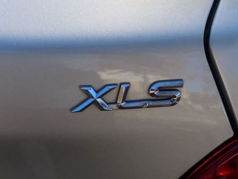 Used 2005 Toyota Avalon XL image 7