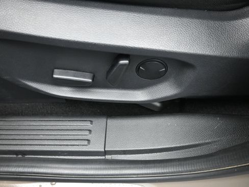 Used 2025 Ford Ranger XLT w/ Equipment Group 301A High image 7