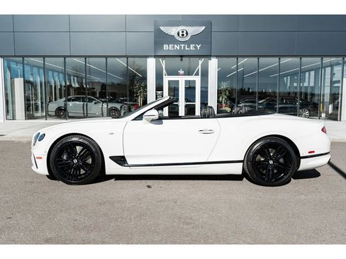 Used 2022 Bentley Continental GT V8 image 5