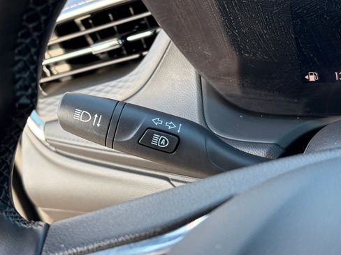 Used 2024 Buick Encore GX Sport Touring FWD image 23