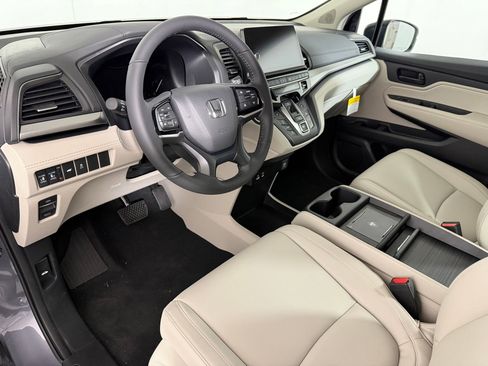 New 2026 Honda Odyssey EX-L image 3