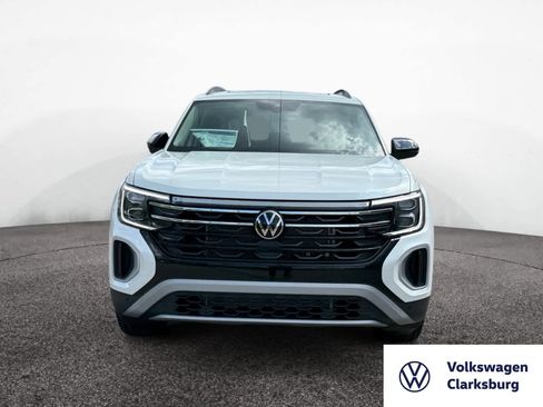 New 2026 Volkswagen Atlas Peak Edition image 8