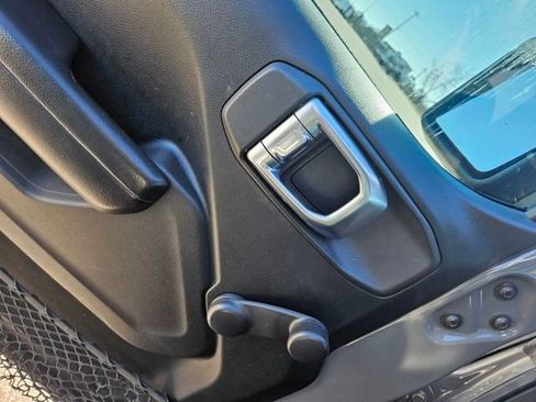 Used 2020 Jeep Wrangler Unlimited Sport image 11