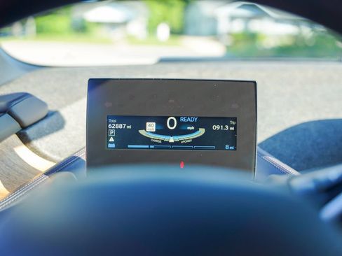 Used 2015 BMW i3 RWD image 17