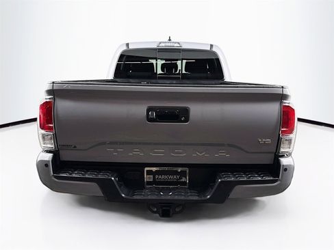 Used 2021 Toyota Tacoma TRD Sport image 6