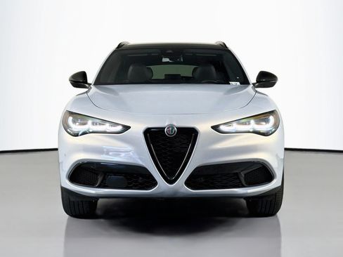 Used 2024 Alfa Romeo Stelvio Sprint RWD image 3