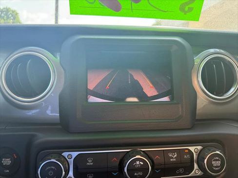 Certified 2020 Jeep Wrangler Unlimited Sahara image 18