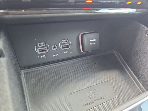 Used 2022 Jeep Grand Cherokee L Limited w/ Luxury Tech Group II RWD image 31