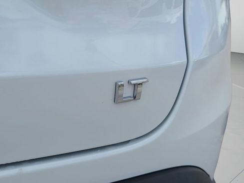 New 2026 Chevrolet Trax LT image 32