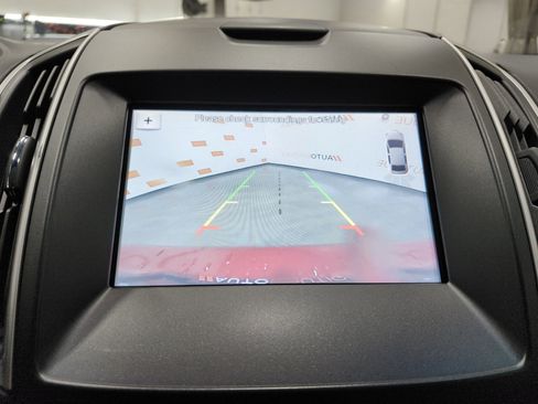 Used 2017 Ford Edge SEL w/ Equipment Group 201A image 2