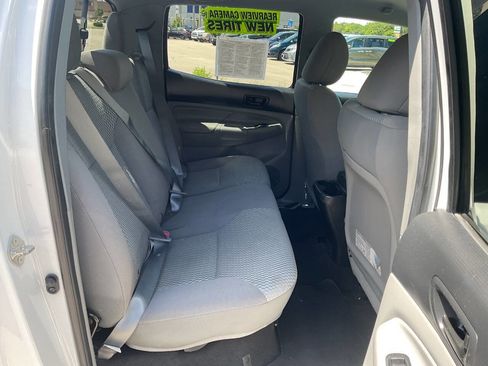Used 2014 Toyota Tacoma 4x4 Double Cab w/ SR5 Package image 34