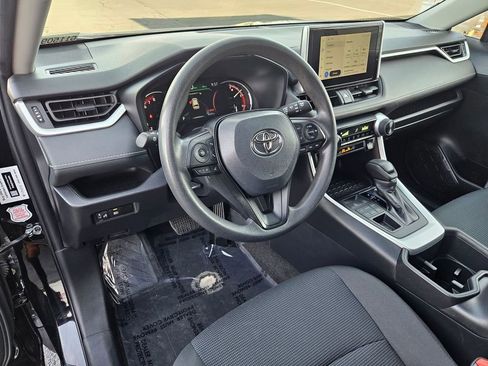 Used 2024 Toyota RAV4 LE image 13