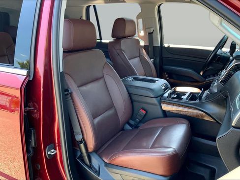 Used 2020 Chevrolet Tahoe Premier w/ Premier Plus Edition AWD/4WD image 9