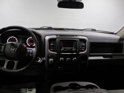 Used 2019 RAM 1500 Express w/ Express Value Package AWD/4WD image 17