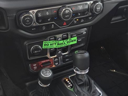 New 2026 Jeep Gladiator Rubicon AWD/4WD image 13