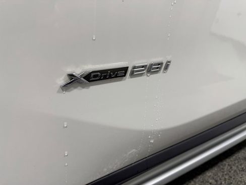 Used 2018 BMW X1 xDrive28i image 31