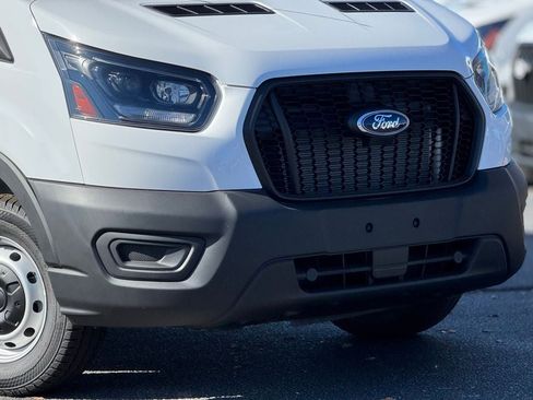 New 2025 Ford Transit 250 148 Medium Roof image 4