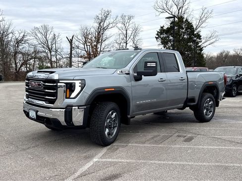 New 2026 GMC Sierra 2500 SLE w/ SLE Value Package; image 4