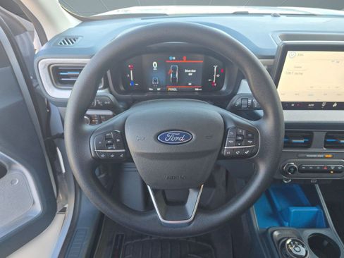 New 2025 Ford Maverick XLT image 4