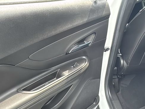 Used 2020 Buick Encore Preferred FWD image 24