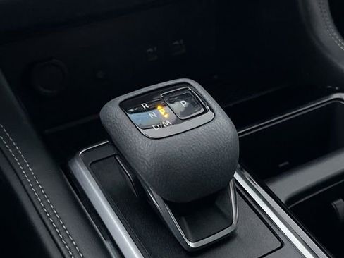 Used 2023 Nissan Pathfinder Platinum image 20