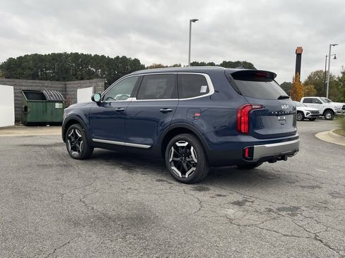 New 2025 Kia Telluride S image 5