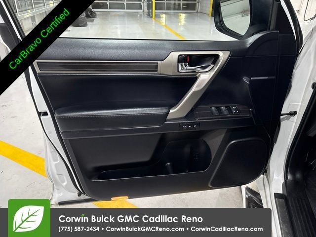 Used 2021 Lexus GX 460 Premium w/ Accessory Package AWD/4WD image 16