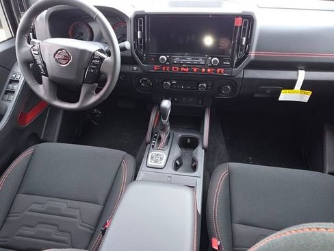 New 2026 Nissan Frontier PRO-4X w/ Pro-4x Convenience Package image 19