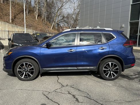 Used 2019 Nissan Rogue SL image 3