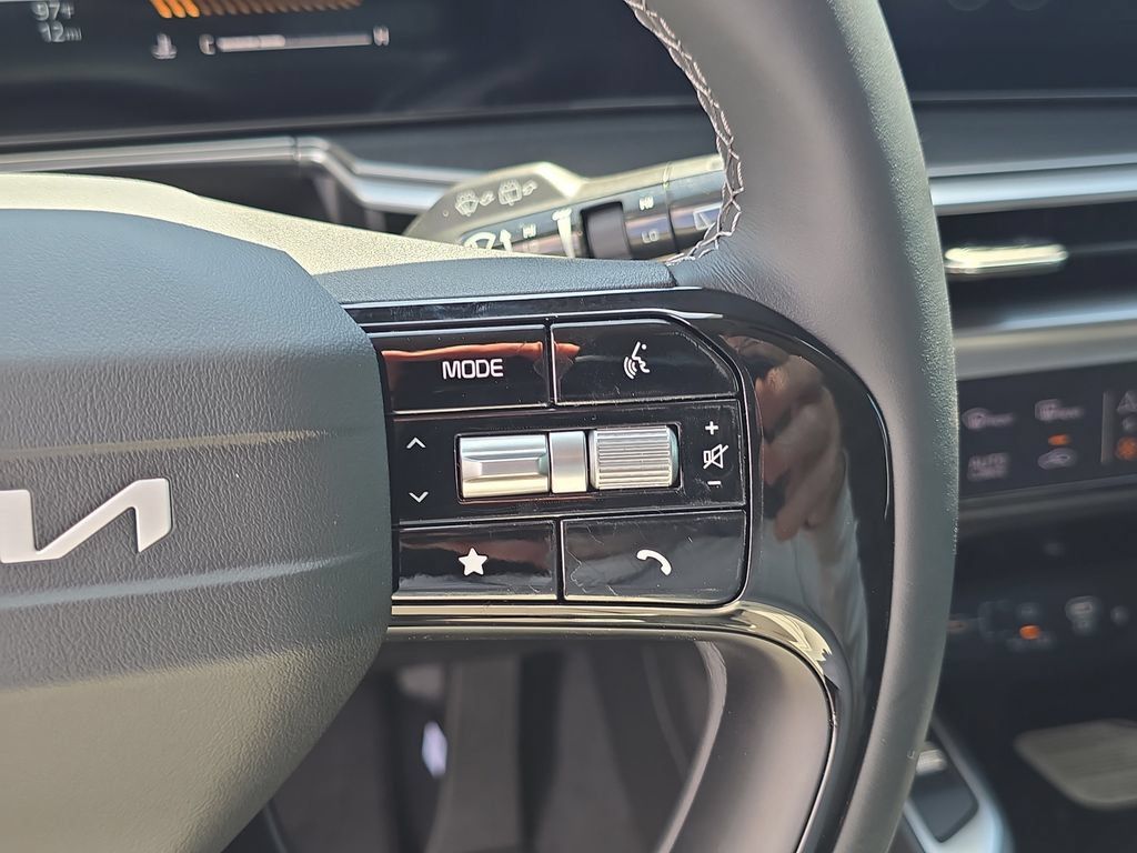 New 2026 Kia Sorento S w/ S Panoramic Sunroof Package FWD image 31