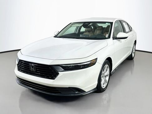 Used 2023 Honda Accord LX image 3