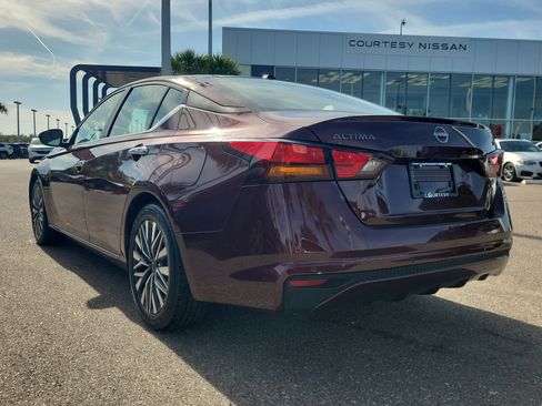 Certified 2024 Nissan Altima 2.5 SV image 6