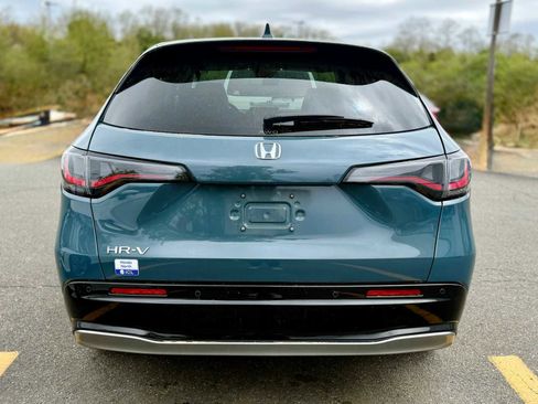 Used 2026 Honda HR-V EX-L image 4