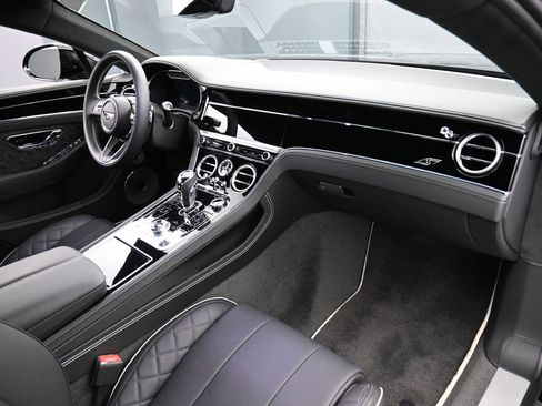 Certified 2023 Bentley Continental GT V8 image 28