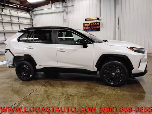 Used 2024 Toyota RAV4 XSE w/ Advanced Technology Package image 2