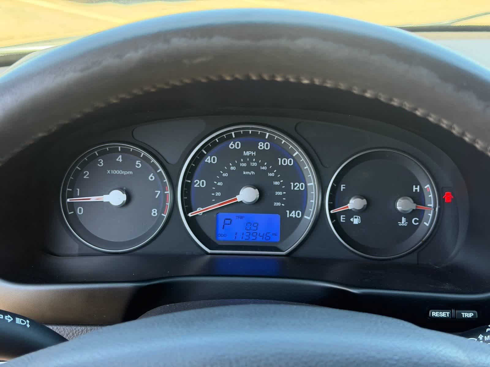 Used 2011 Hyundai Santa Fe Limited FWD image 21