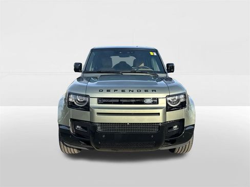 Certified 2025 Land Rover Defender 110 X-Dynamic SE image 6