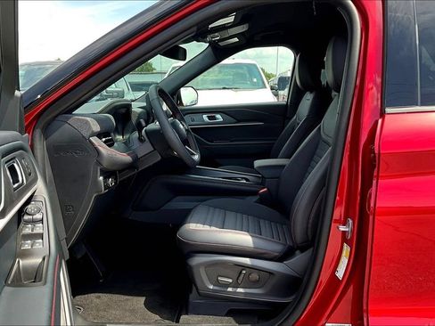 New 2026 Ford Explorer ST-Line w/ ST-Line Street Pack RWD image 9